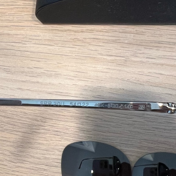 Prada sunglasses - Picture 6 of 6